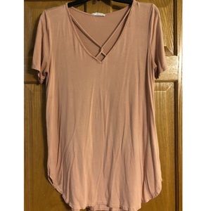 Peach colored vneck tee